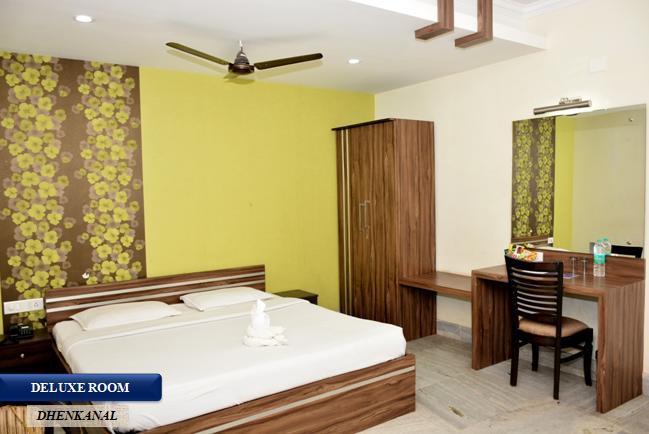 Nirupama Hotels Dhenkanal Exterior photo
